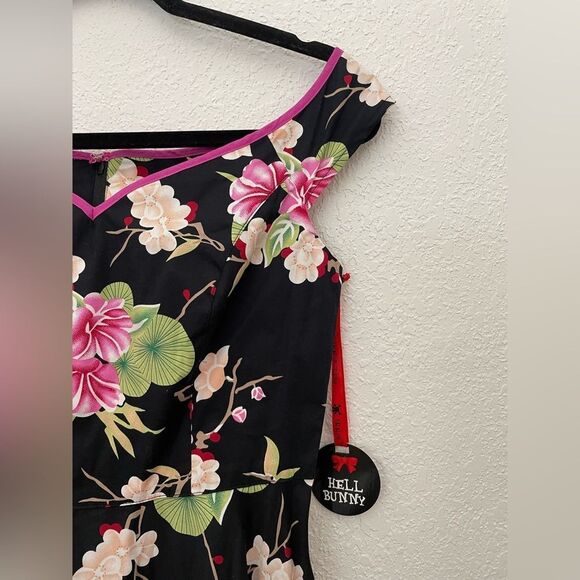 Hell Bunny Freya Japanese Cherry Blossom Floral Off The Shoulder Dress Small NEW - Picture 4 of 10